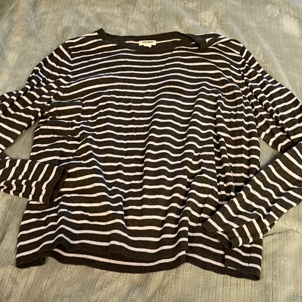 Old Navy Gray Sweater with Powder Blue Horizontal Stripes